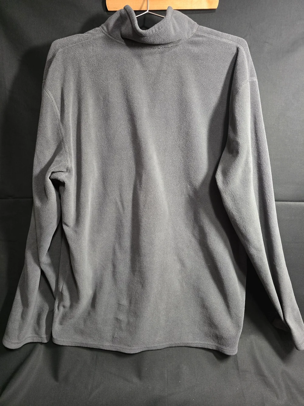The North Face Men's Charcoal Gray Half-Zip Fleece Pullover
